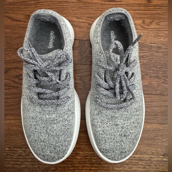 Allbirds Wool Runner Go in Medium Grey (Blizzard Sole) Size 8 - Picture 4 of 7